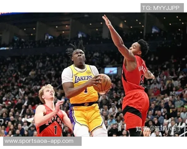 里夫斯在猛龙主场砍下44分成近七季客场得分第三高球员